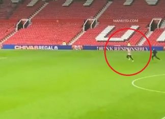 Понижување до бескрај, Јунајтед загуби 0:5, Ван Де Бек тренира на празниот Олд Трафорд