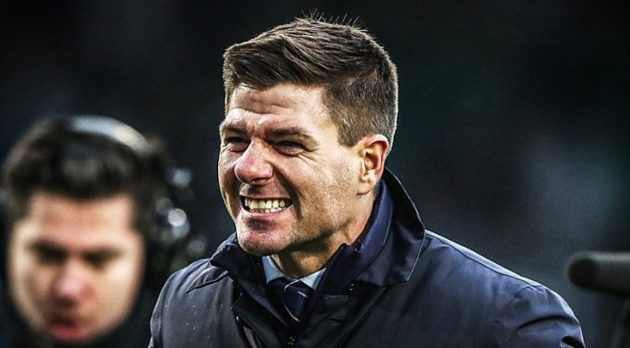 Џерард чека повик од „Енфилд“ ако Слот добие отказ