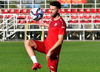 По Јаховиќ откажа и Ракип