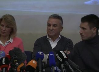 Инцидент на пресот на семејството Ѓоковиќ во Белград!