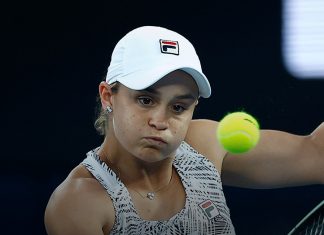 АО: Барти во осминафинале, Анисимова ја запре Осака