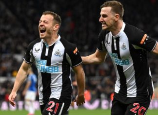Њукасл ги стопи „карамелите“ на Лампард, два автогола за две минута (видео)