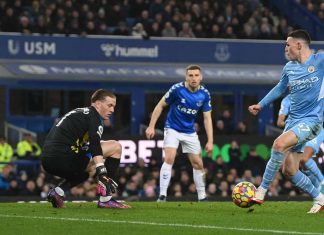 Сити со триумф кај Евертон, домаќинот драстично оштетен (ВИДЕО)