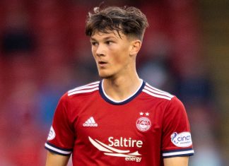 Ливерпул го купува десниот бек на Абердин