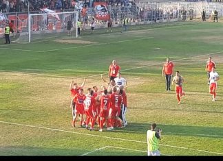 Вака Тиквеш слави: Костов “лета“, “Лозарите“ со бакљи среде Струмица…. (ФОТО+ ВИДЕО)