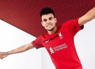 Ова е новиот дрес на Ливерпул! (ФОТО+ВИДЕО)