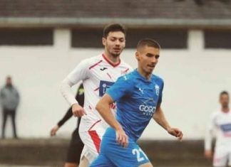 Ацковски пристигнува на Чаир, Стоилов заминува во странство