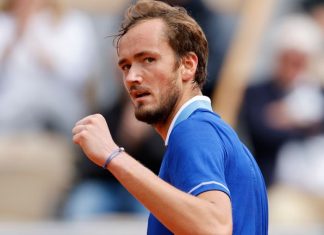 Медведев лесно против Ѓере