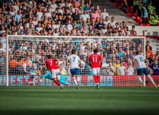 Хари Кејн со два гола за нова победа на Тотенхем (ВИДЕО)