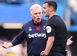 Скандал во Премиерлигата: Мојс влегол во судиската соблекувална по мечот со Челзи за да го тепа судијата