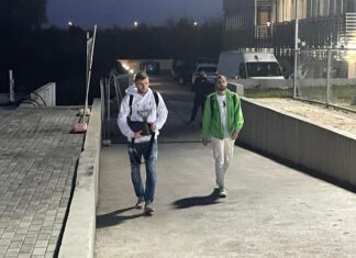 Капитенот Ристовски и Николов од авион директно на тренинг! (ФОТО)