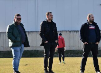 Претседателот на Струга ТЛ, Арбтрим Ќира денеска го следеше тренингот и им даде поддршка на играчите пред саботниот дуел со “лавовите“! (ФОТО)