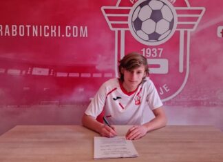 Работнички потпиша професионален договор со талентот Фетаи