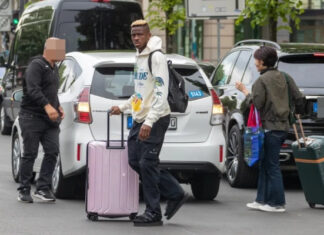 Осимен е “уловен“ во Берлин!