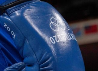 Двајца јапонски боксери починаа откако беа повредени на ист настан