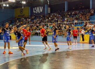 Десетина „црни“ минути го чинеа Е. Пелистер втор пораз на турнирот во Добој