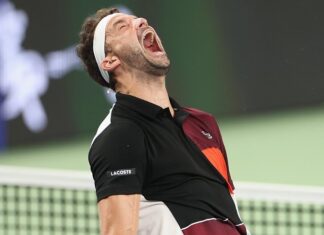 Дебакл на Бугаринот во Монте Карло: Димитров загуби за 44 минути и тоа без да освои гем!