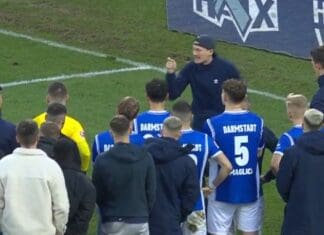 Навивач им одржа лекција на фудбалерите на Дармштад по поразот од 6:0! (видео)