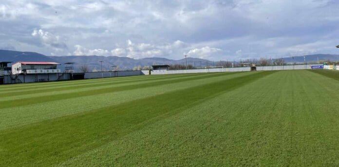 Turnovo teren bleska