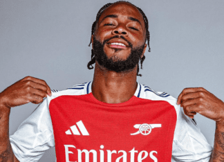 Арсенал и Челзи се договорија за Стерлинг