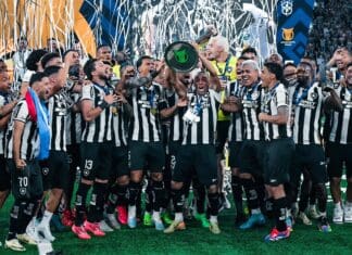Го освоија Копа Либертадорес, а синоќа станаа и шампиони на Бразил!