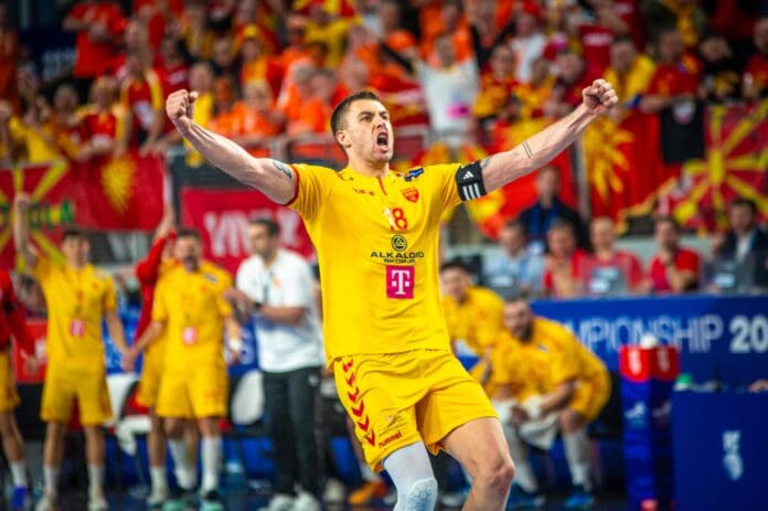 6997bc2e-ff9c-4da9-a948-9a40394499c4