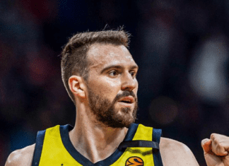 Одличниот Фенербахче со победа на гости кај Олимпијакос!