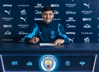 Ѕвездата на Сити доби на подарок скапоцен автомобил, фановите во Узбекистан гневни – Вие не сте нормални! (ВИДЕО)