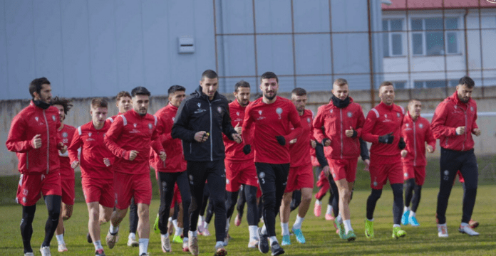 Struga podgotovki deneska