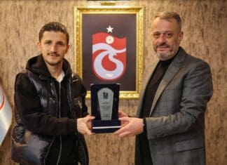 Трабзон го испрати Барди со плакета, Еспањол и Рајо тргнаа по неговиот потпис