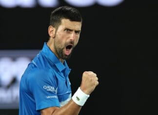 АО: Ѓоковиќ загуби сет, па победи, Алкараз убедлив на стартот