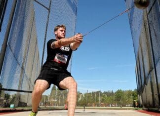 Трагедија на атлетски митинг: Залутано кладиво погоди и усмрти гледач на трибини