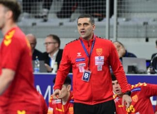 Лазаров го скрати списокот за Естонија и Литванија, кам-бек на Томовски