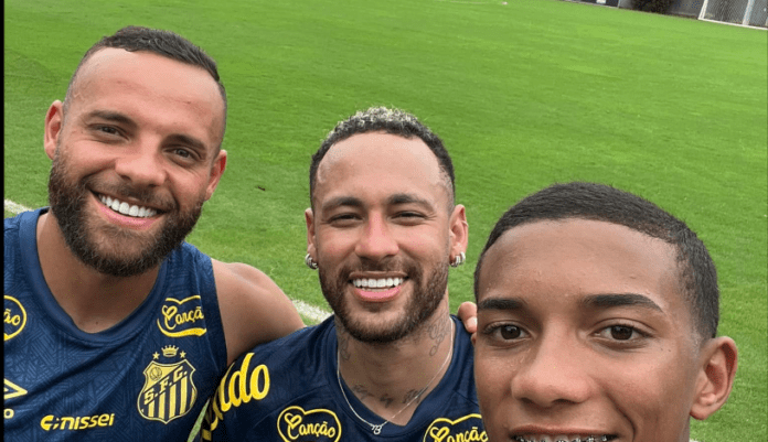 Nejmar trening Santos