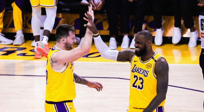 Откако Лејкерси одбија да му го продолжат договорот: Леброн во сезоната 2026/27 во дресот на Далас?!