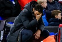 „Седиме и чекаме Манчестер Јунајтед да се распадне, клубот ја изгуби својата душа“