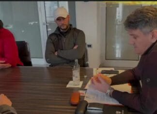 Претседателот Омерагиќ на средба со тимот задолжен за терените на ФФМ (ВИДЕО)