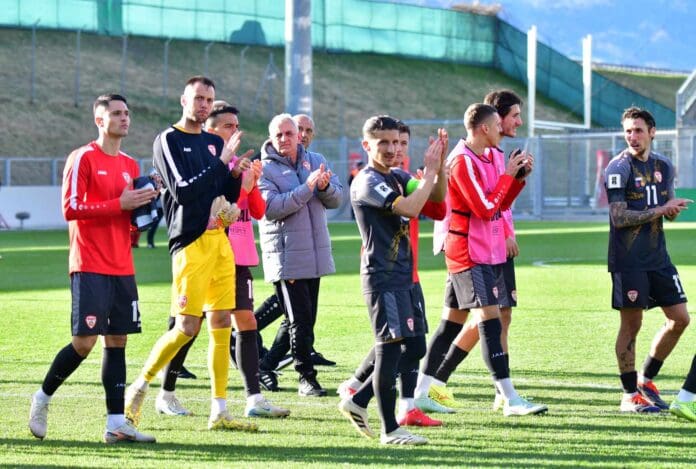 Dostoinstvena Makedonija