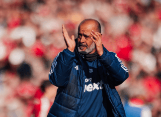 Санто со шокантно признание: Имаме голем проблем, не сме подготвени за стартот на Премиер-лига!