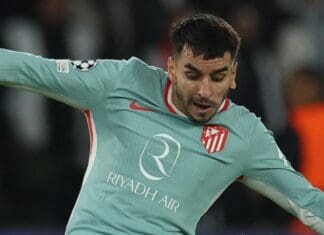 Го „откорна“ од пцуење судијата, па сега го чека суспензија од 12 натпревари!