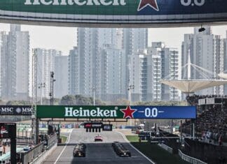 Кинезите бараат уште една трка во Формула 1!