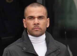 Откако излезе од затвор: Дани Алвес стана проповедник! (ВИДЕО)