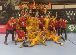 Селекторот Стојановиќ одбра за пријателските мечеви против Полска и Алжир