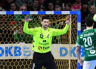 Десет одбрани на Томовски во првата победа на Потсдам