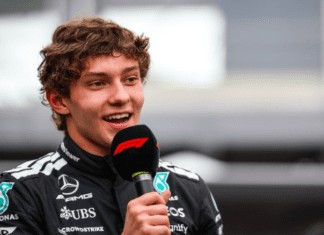 18-годишникот на Мерцедес собори два рекорди на Верстапен