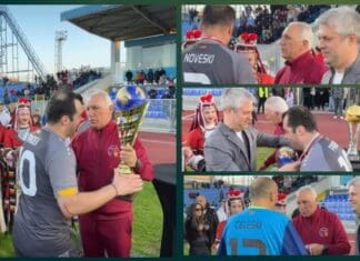 Стоичков му врачи пехар на Пандев за победата во Варна (ВИДЕО)