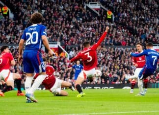 ЛЕ и ЛК – полувреме: Билбао со водство на “Олд Трафорд“, без голови во Бодо, 2:1 е во Фиренца (ВИДЕО)