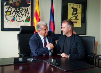 Лапорта демантира дека Германецот си оди: Флик е среќен во Барселона!