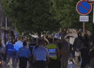 Хаос на аеродромот во Порто, полицијата мораше да употреби и гумени куршуми! (ВИДЕО)