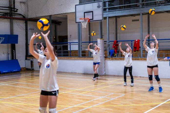 pionerki odbojka u 16